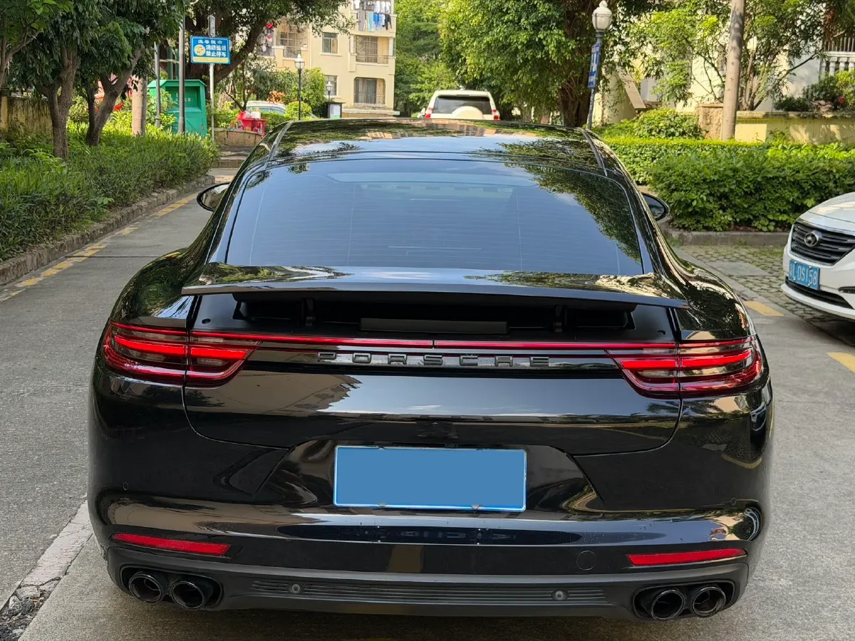 2019 Porsche Panamera 2.9T 330HP V6 8DCT,autocango,china used car exporter,china ev exporter,chinese used car exporter,chinese used ev exporter