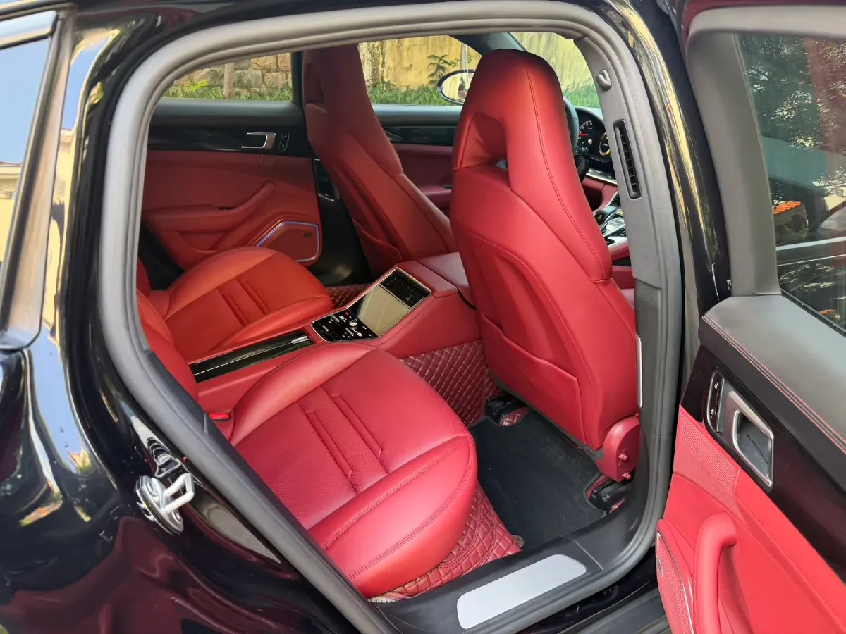 2019 Porsche Panamera 2.9T 330HP V6 8DCT,autocango,china used car exporter,china ev exporter,chinese used car exporter,chinese used ev exporter