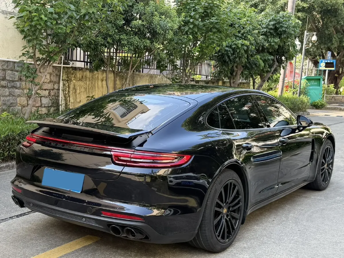 2019 Porsche Panamera 2.9T 330HP V6 8DCT,autocango,china used car exporter,china ev exporter,chinese used car exporter,chinese used ev exporter