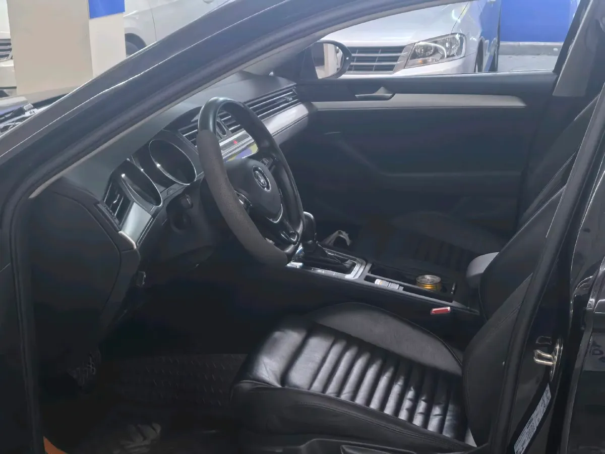 2019 Citroen C6 1.6T 170HP L4 6AT,autocango,china used car exporter,china ev exporter,chinese used car exporter,chinese used ev exporter