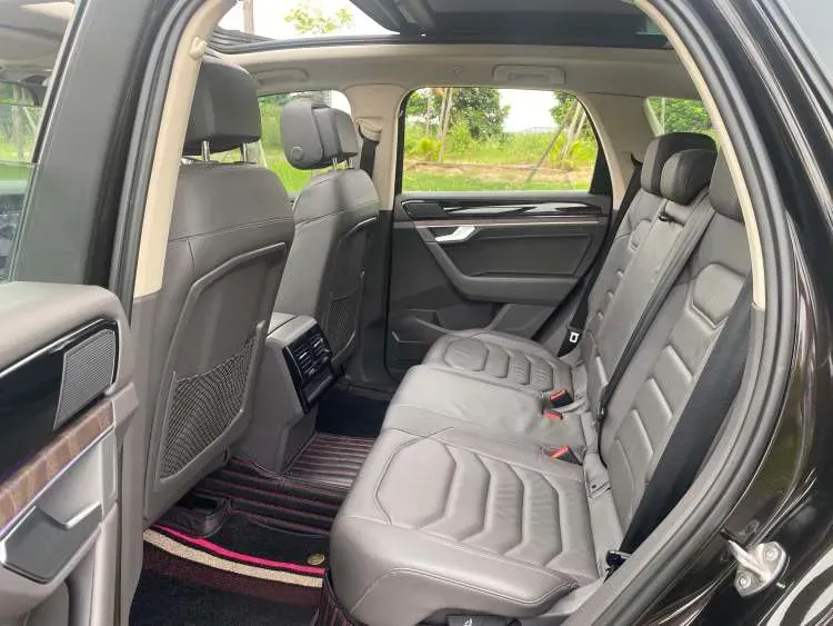 2019 Volkswagen Touareg 2.0T 245HP L4 8AT,autocango,china used car exporter,china ev exporter,chinese used car exporter,chinese used ev exporter