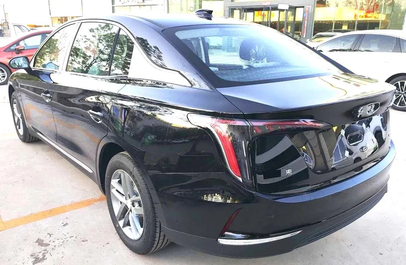 2025 HongQi E-QM5 BEV,autocango,china used car exporter,china ev exporter,chinese used car exporter,chinese used ev exporter