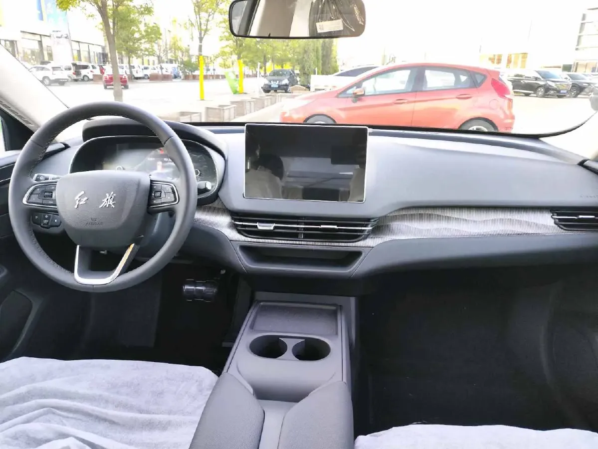 2025 HongQi E-QM5 BEV,autocango,china used car exporter,china ev exporter,chinese used car exporter,chinese used ev exporter