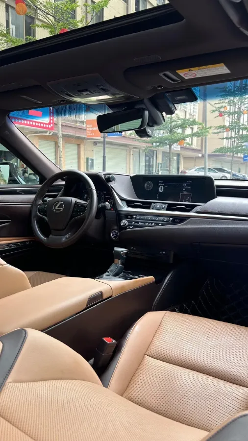 2021 Lexus ES 2.5L 178HP L4 E-CVT Hybrid,autocango,china used car exporter,china ev exporter,chinese used car exporter,chinese used ev exporter