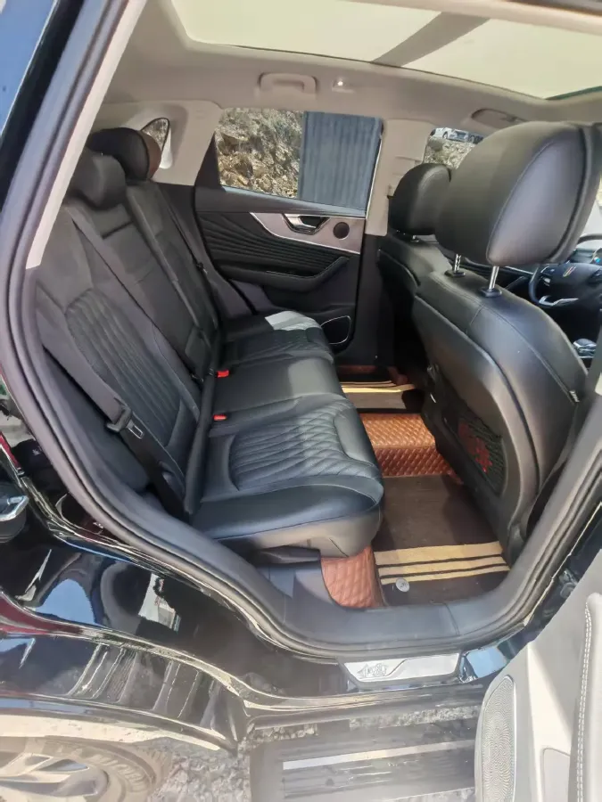 2023 HongQi HS5 2.0T 252HP L4 8AT,autocango,china used car exporter,china ev exporter,chinese used car exporter,chinese used ev exporter