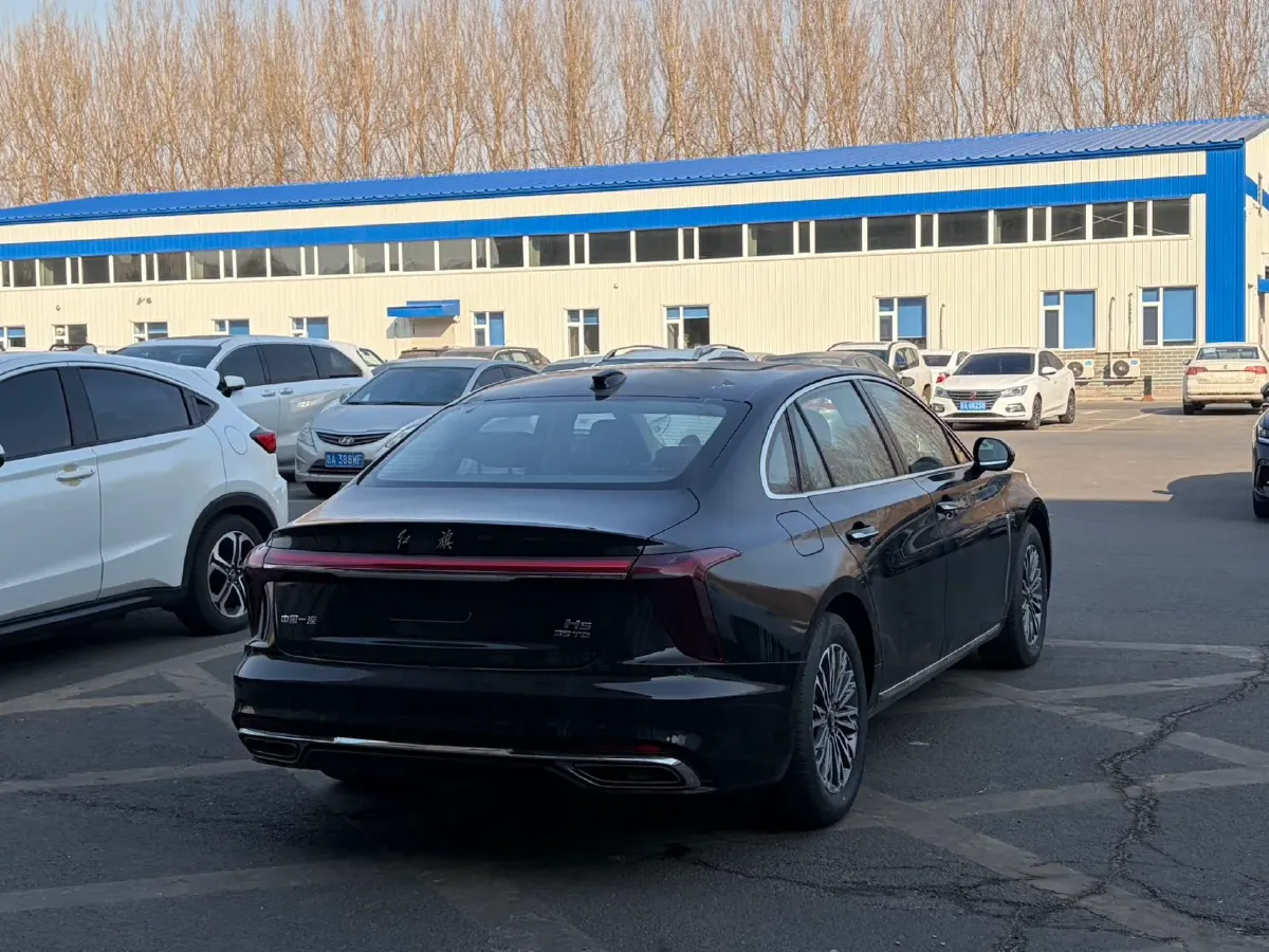 2025 HongQi H5 2.0T 224HP L4 8AT,autocango,china used car exporter,china ev exporter,chinese used car exporter,chinese used ev exporter