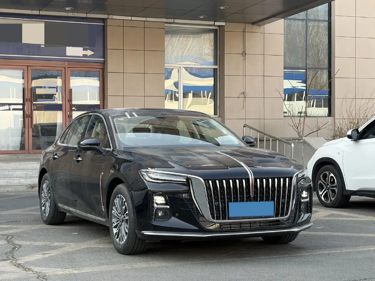 2025 HongQi H5 2.0T 224HP L4 8AT,autocango,china used car exporter,china ev exporter,chinese used car exporter,chinese used ev exporter