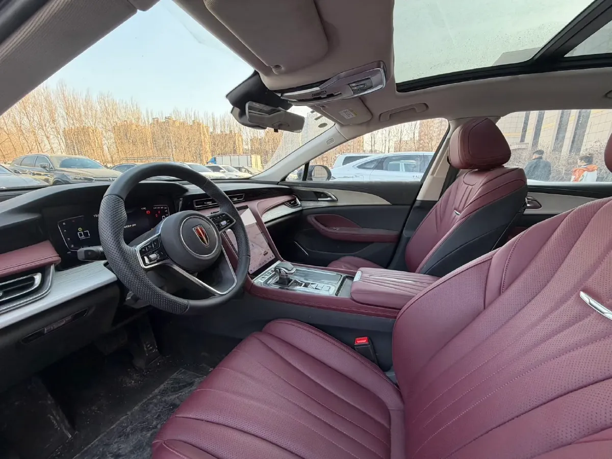 2025 HongQi H5 2.0T 224HP L4 8AT,autocango,china used car exporter,china ev exporter,chinese used car exporter,chinese used ev exporter