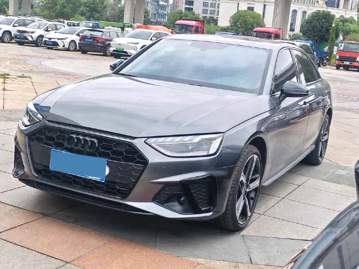 2024 Audi A4L 2.0T 190HP L4 7DCT,autocango,china used car exporter,china ev exporter,chinese used car exporter,chinese used ev exporter