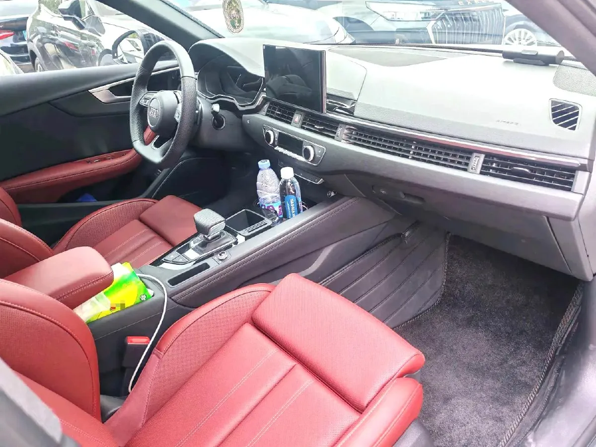2024 Audi A4L 2.0T 190HP L4 7DCT,autocango,china used car exporter,china ev exporter,chinese used car exporter,chinese used ev exporter
