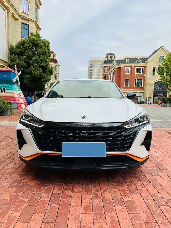 2023 DongFeng Aeolus YiXuan 1.5L 125HP L4 6DCT,autocango,china used car exporter,china ev exporter,chinese used car exporter,chinese used ev exporter