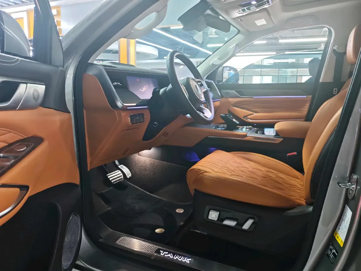 2025 Tank 500 2.0T 252HP L4 3DHT PHEV 59.05KWH,autocango,china used car exporter,china ev exporter,chinese used car exporter,chinese used ev exporter