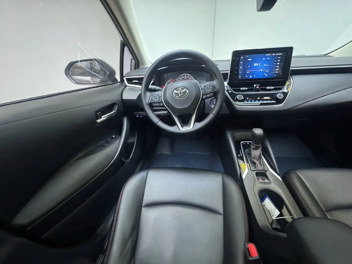 2021 Toyota Corolla 1.2T 116HP L4 CVT,autocango,china used car exporter,china ev exporter,chinese used car exporter,chinese used ev exporter