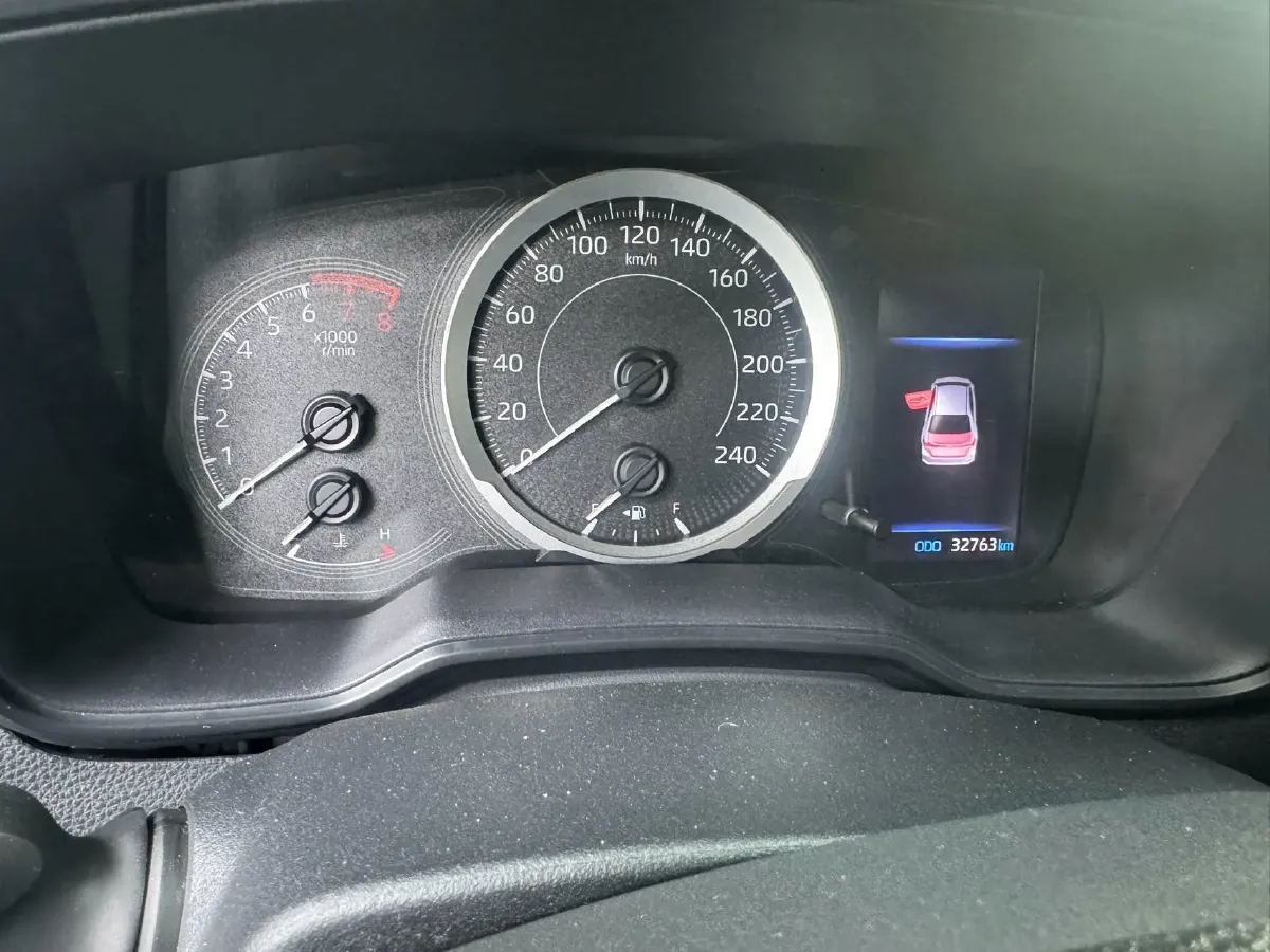 2021 Toyota Corolla 1.2T 116HP L4 CVT,autocango,china used car exporter,china ev exporter,chinese used car exporter,chinese used ev exporter