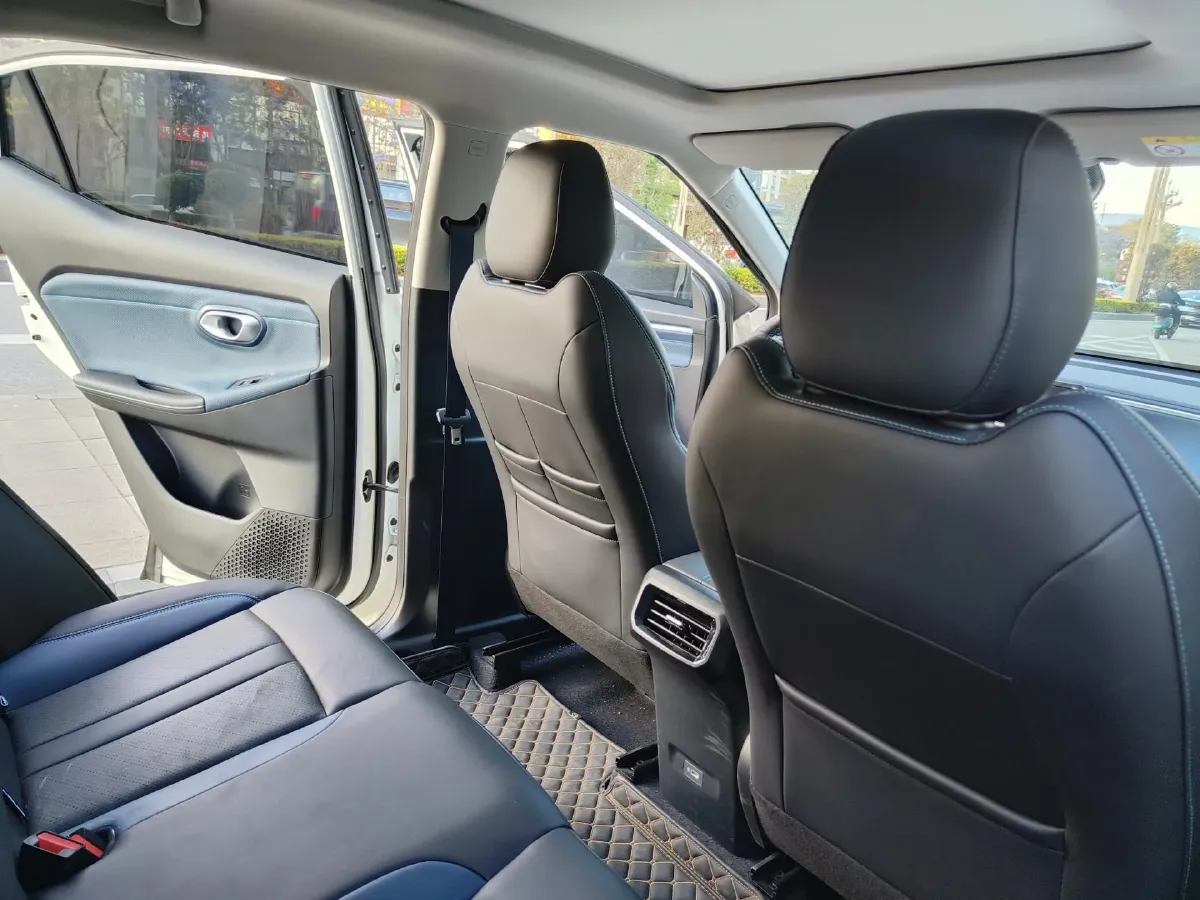 2023 GAC Trumpchi GS3 1.5T 177HP L4 7DCT,autocango,china used car exporter,china ev exporter,chinese used car exporter,chinese used ev exporter