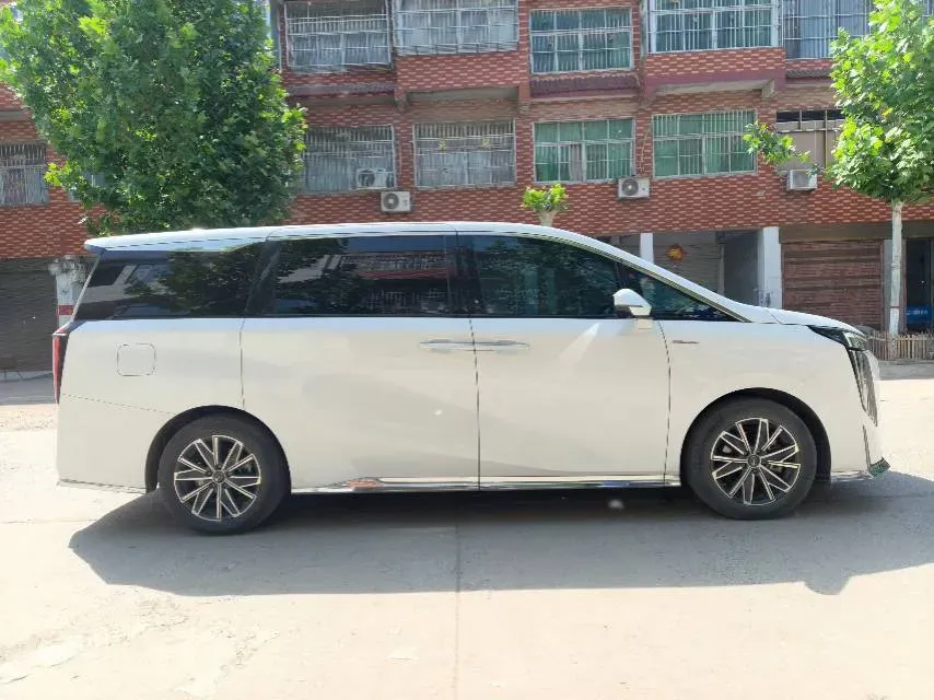 2023 GAC Trumpchi M8 2.0T 252HP L4 8AT,autocango,china used car exporter,china ev exporter,chinese used car exporter,chinese used ev exporter