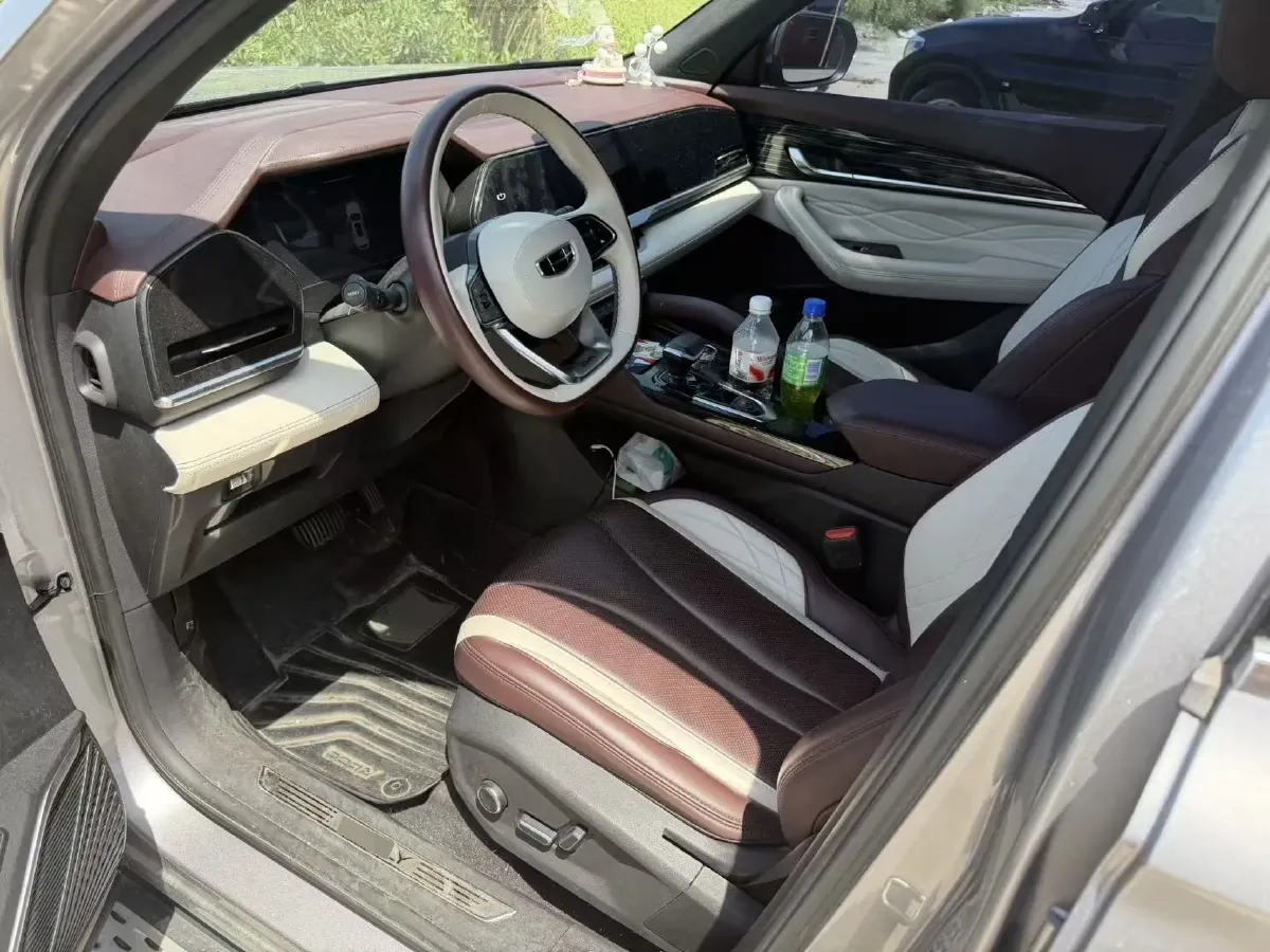 2021 Geely Monjaro 2.0T 218HP L4 7DCT,autocango,china used car exporter,china ev exporter,chinese used car exporter,chinese used ev exporter