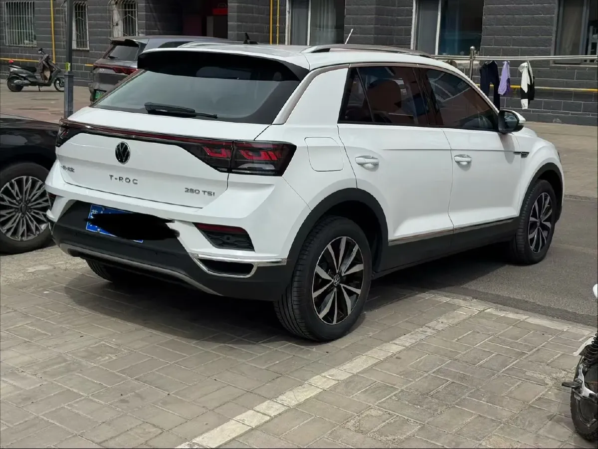 2024 Volkswagen T-Roc 1.4T 150HP L4 7DCT,autocango,china used car exporter,china ev exporter,chinese used car exporter,chinese used ev exporter