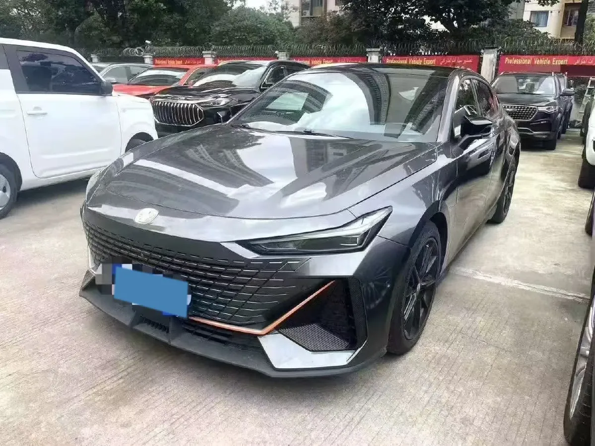 2022 ChangAn UNI-V 1.5T 188HP L4 7DCT,autocango,china used car exporter,china ev exporter,chinese used car exporter,chinese used ev exporter