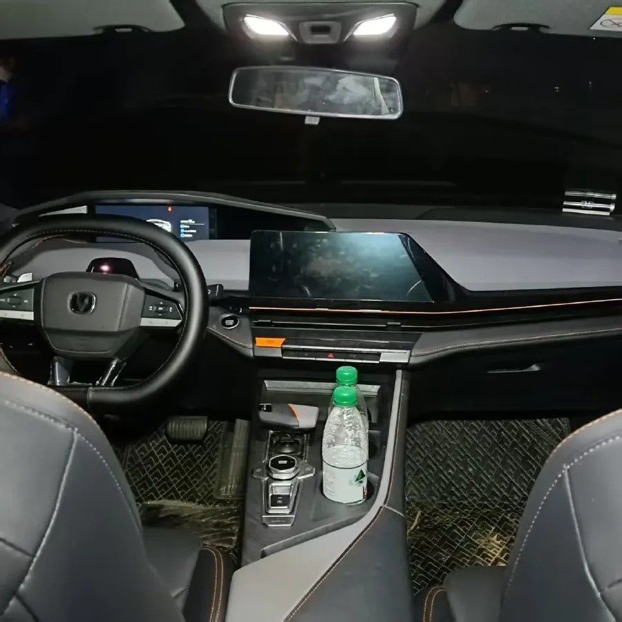 2023 ChangAn UNI-V 1.5T 188HP L4 7DCT,autocango,china used car exporter,china ev exporter,chinese used car exporter,chinese used ev exporter