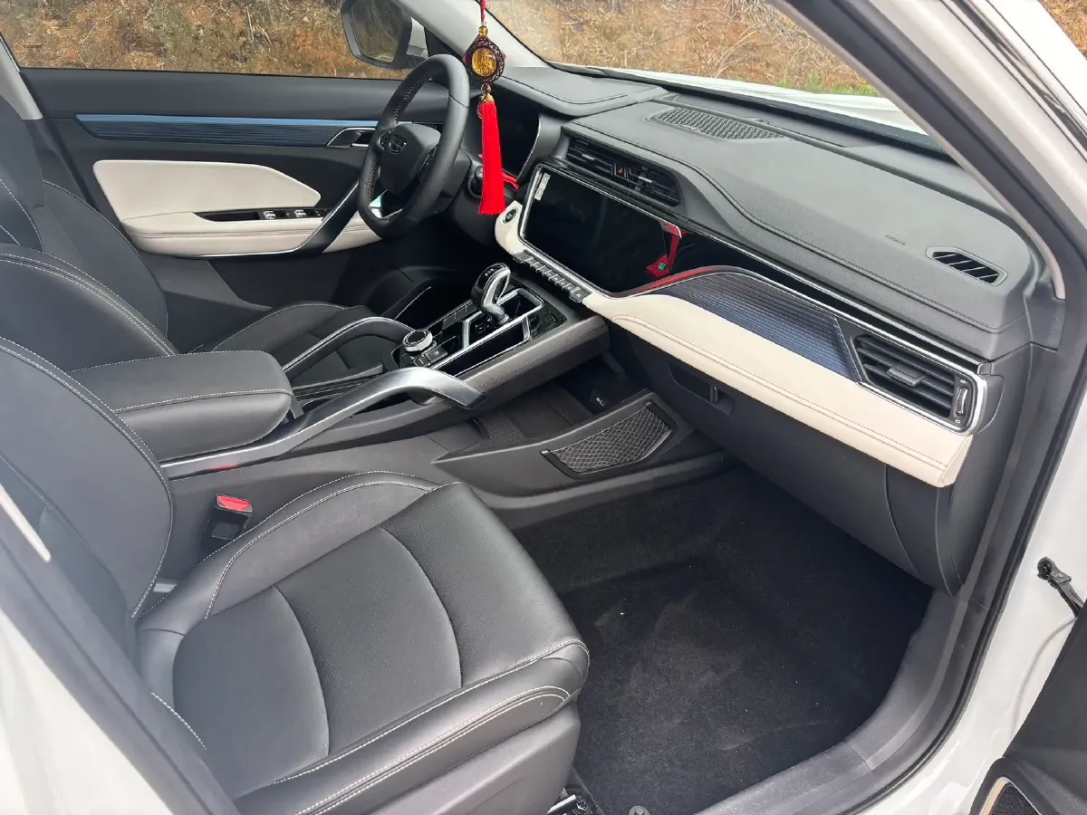 2022 Geely Azkarra 1.8T 184HP L4 7DCT,autocango,china used car exporter,china ev exporter,chinese used car exporter,chinese used ev exporter