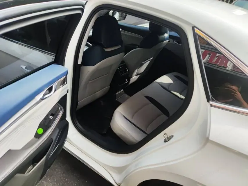 2023 Geely Preface 2.0T 190HP L4 7DCT,autocango,china used car exporter,china ev exporter,chinese used car exporter,chinese used ev exporter