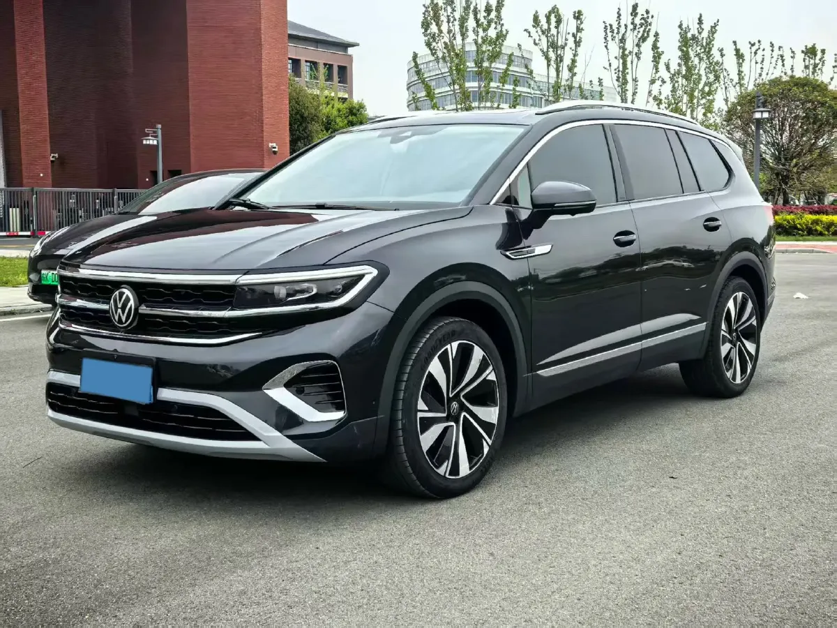 2023 Volkswagen Talagon 2.0T 220HP L4 7DCT,autocango,china used car exporter,china ev exporter,chinese used car exporter,chinese used ev exporter