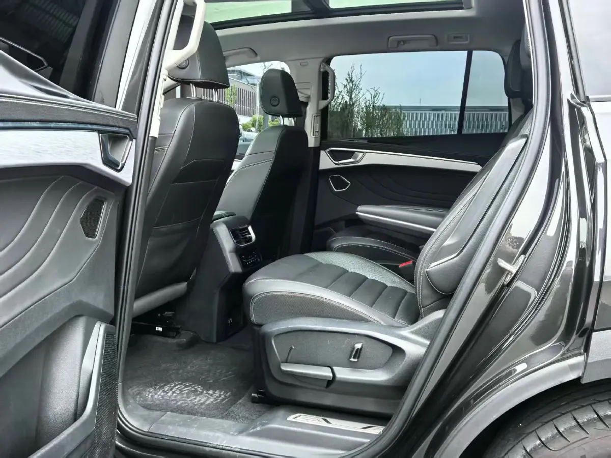 2023 Volkswagen Talagon 2.0T 220HP L4 7DCT,autocango,china used car exporter,china ev exporter,chinese used car exporter,chinese used ev exporter