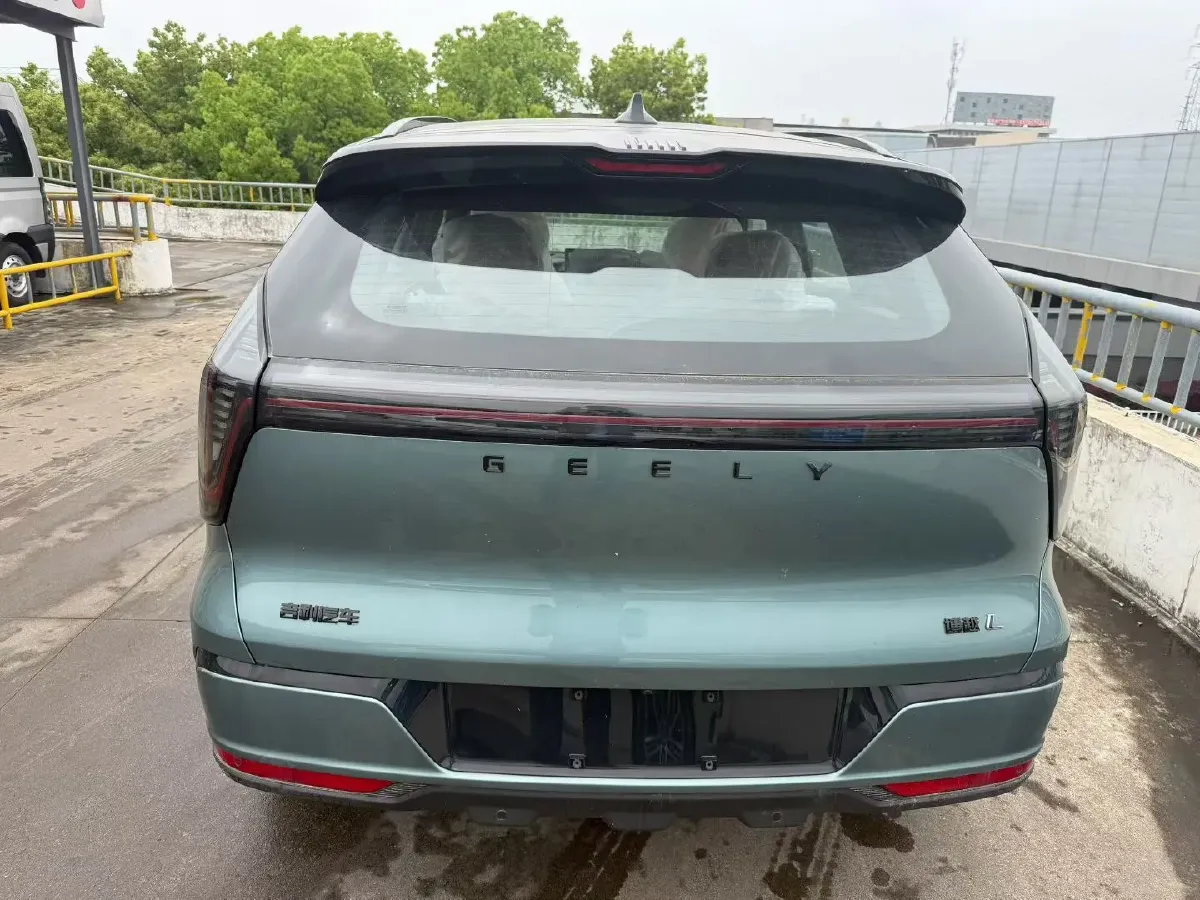 2025 Geely StarRay 1.5T 181HP L4 7DCT,autocango,china used car exporter,china ev exporter,chinese used car exporter,chinese used ev exporter