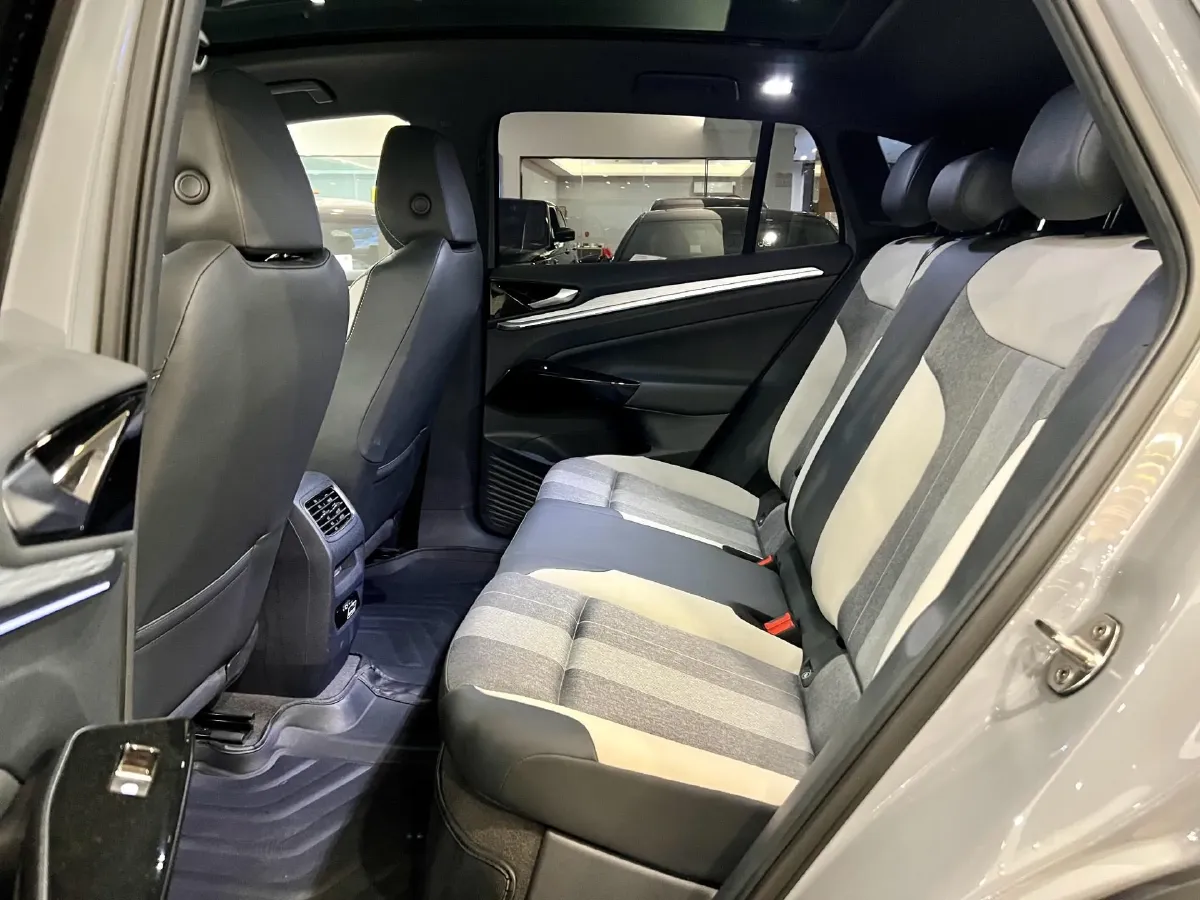 2022 Volkswagen ID.4 Crozz BEV 84.8KWH,autocango,china used car exporter,china ev exporter,chinese used car exporter,chinese used ev exporter