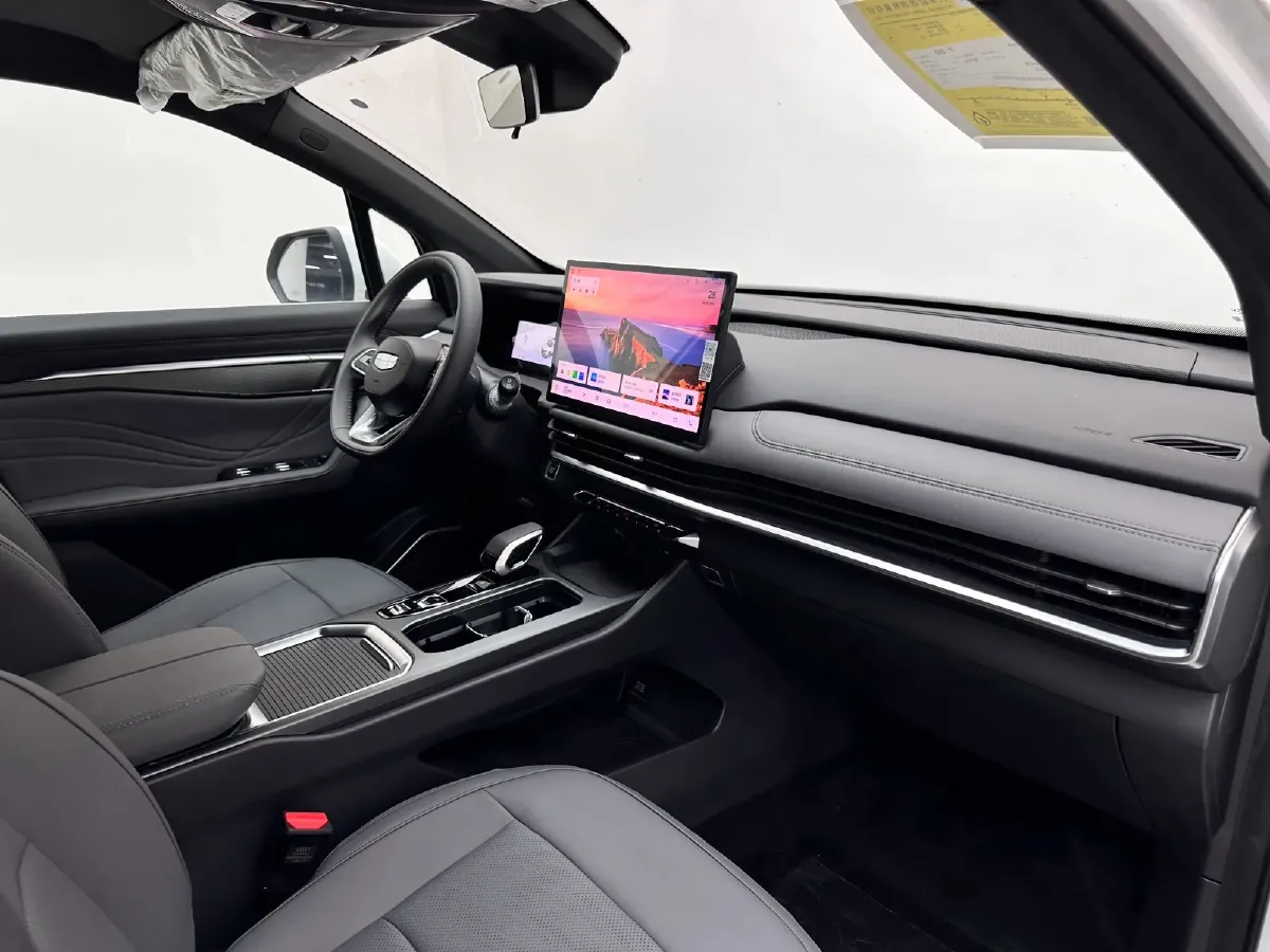 2026 Geely Okavango L 1.5T 181HP L4 7DCT,autocango,china used car exporter,china ev exporter,chinese used car exporter,chinese used ev exporter