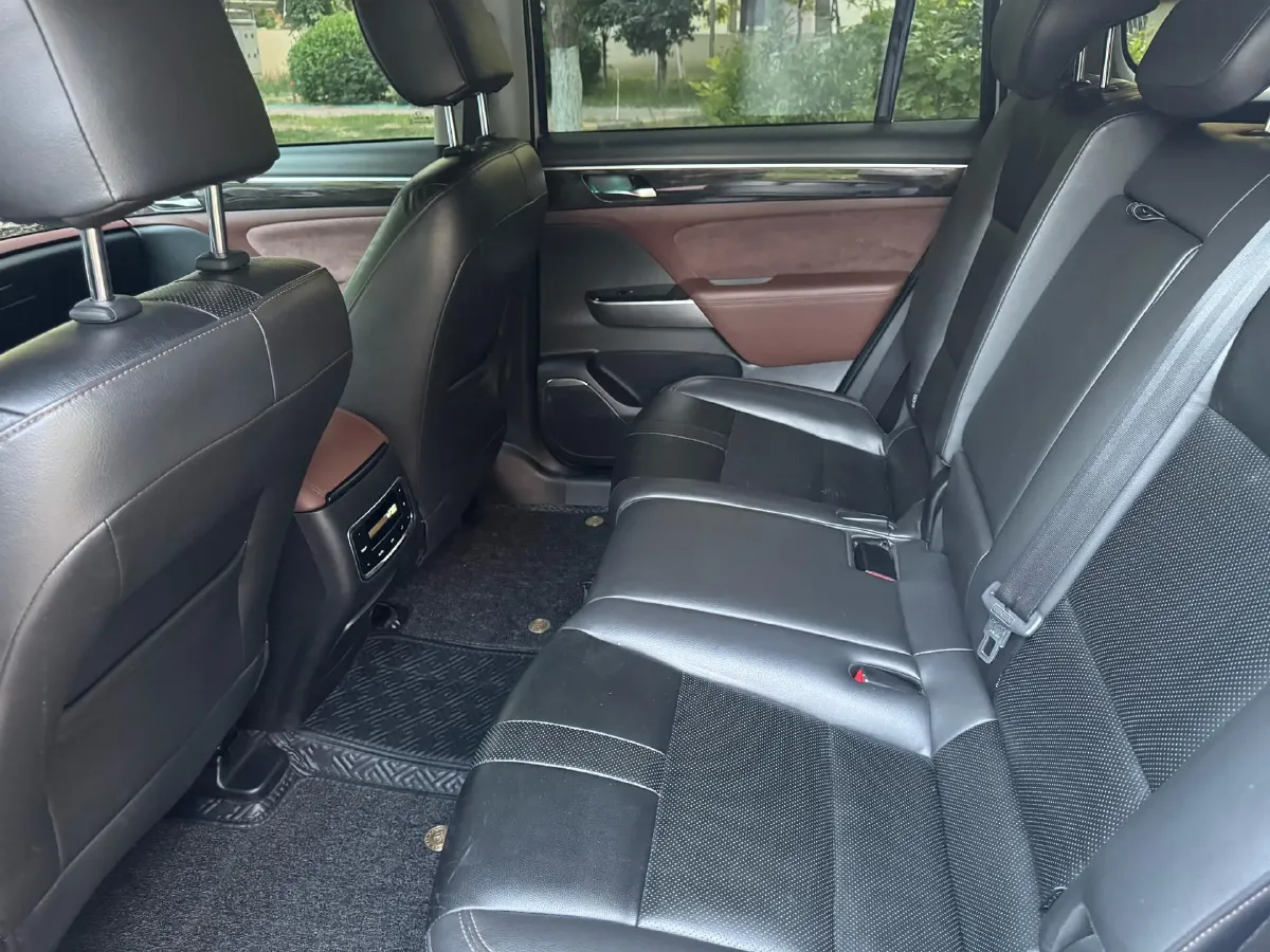 2017 GAC Trumpchi GS8 2.0T 201HP L4 6AT,autocango,china used car exporter,china ev exporter,chinese used car exporter,chinese used ev exporter