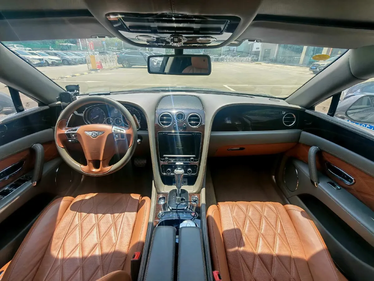 2016 Bentley Flying Spur 4.0T 507HP V8 8AT,autocango,china used car exporter,china ev exporter,chinese used car exporter,chinese used ev exporter