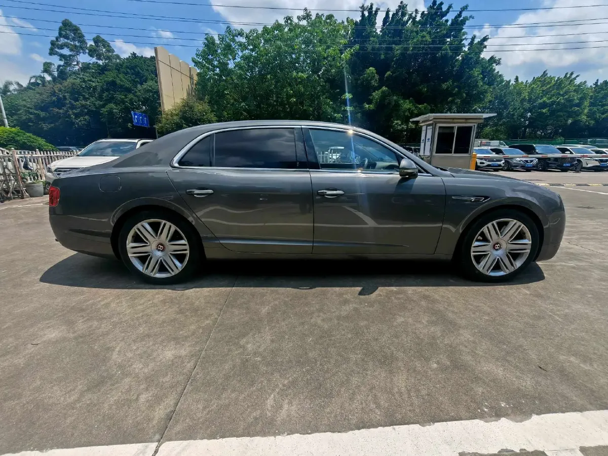 2016 Bentley Flying Spur 4.0T 507HP V8 8AT,autocango,china used car exporter,china ev exporter,chinese used car exporter,chinese used ev exporter