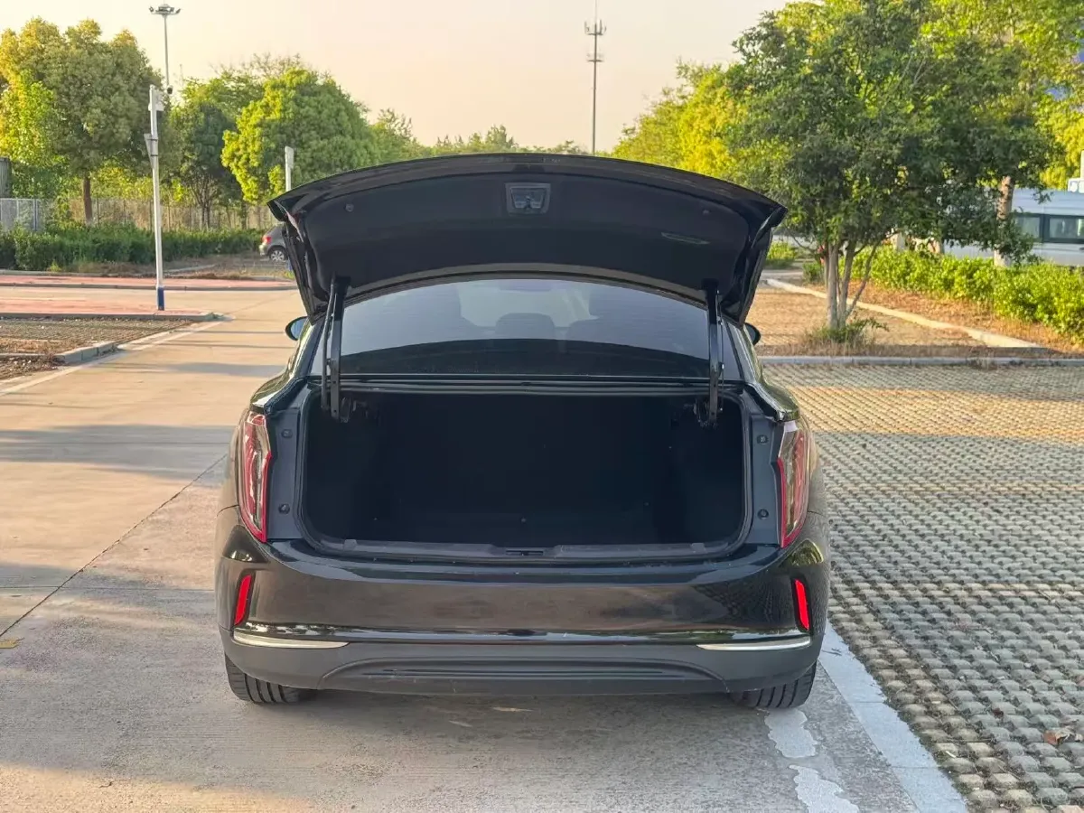 2022 HongQi E-QM5 BEV 54KWH,autocango,china used car exporter,china ev exporter,chinese used car exporter,chinese used ev exporter