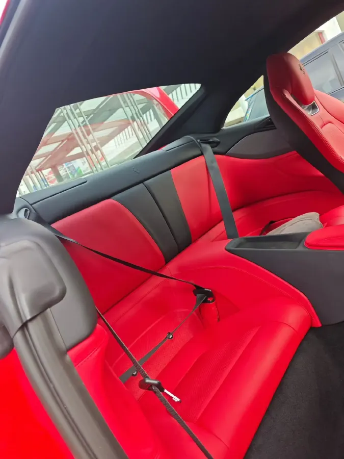 2021 Ferrari Portofino 3.9T 620HP V8 8DCT,autocango,china used car exporter,china ev exporter,chinese used car exporter,chinese used ev exporter