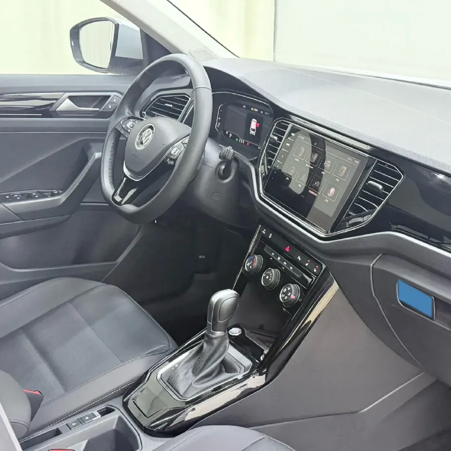 2022 Volkswagen T-Roc 1.4T 150HP L4 7DCT,autocango,china used car exporter,china ev exporter,chinese used car exporter,chinese used ev exporter