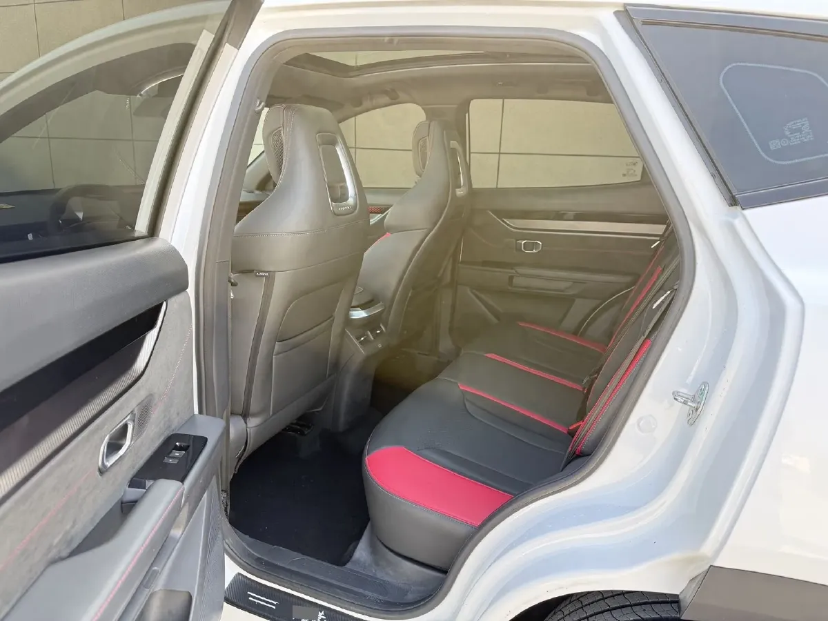 2022 Jetour DASHING 1.6T 197HP L4 7DCT,autocango,china used car exporter,china ev exporter,chinese used car exporter,chinese used ev exporter