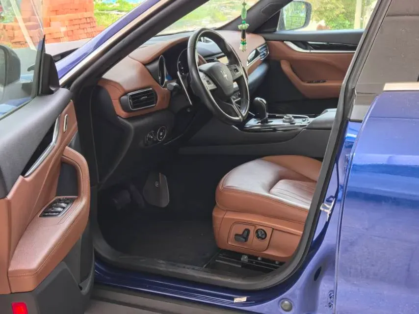 2018 Jaguar XJ 3.0T 340HP V6 8AT,autocango,china used car exporter,china ev exporter,chinese used car exporter,chinese used ev exporter