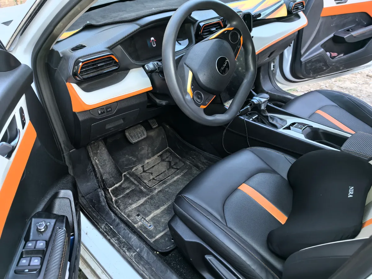 2023 DongFeng Aeolus YiXuan 1.5L 125HP L4 6DCT,autocango,china used car exporter,china ev exporter,chinese used car exporter,chinese used ev exporter