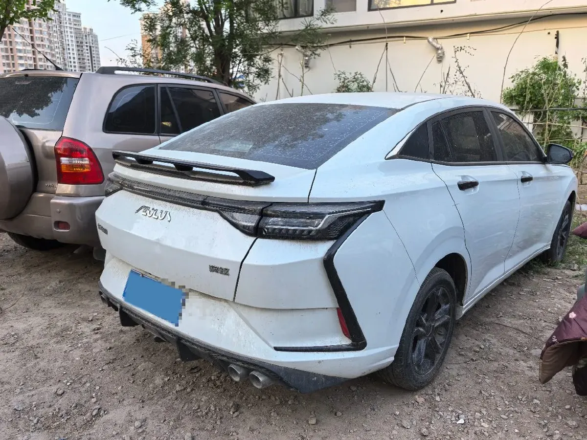 2023 DongFeng Aeolus YiXuan 1.5L 125HP L4 6DCT,autocango,china used car exporter,china ev exporter,chinese used car exporter,chinese used ev exporter