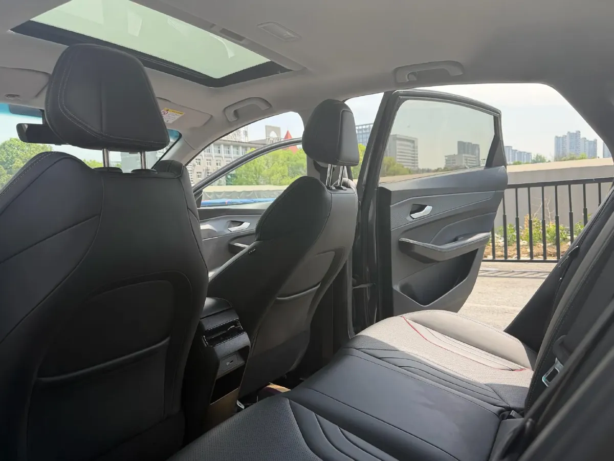 2022 Geely Binray 1.5T 181HP L4 7DCT,autocango,china used car exporter,china ev exporter,chinese used car exporter,chinese used ev exporter