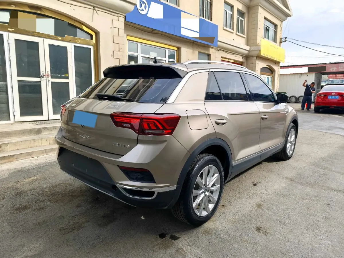 2021 Volkswagen T-Roc 1.4T 150HP L4 7DCT,autocango,china used car exporter,china ev exporter,chinese used car exporter,chinese used ev exporter
