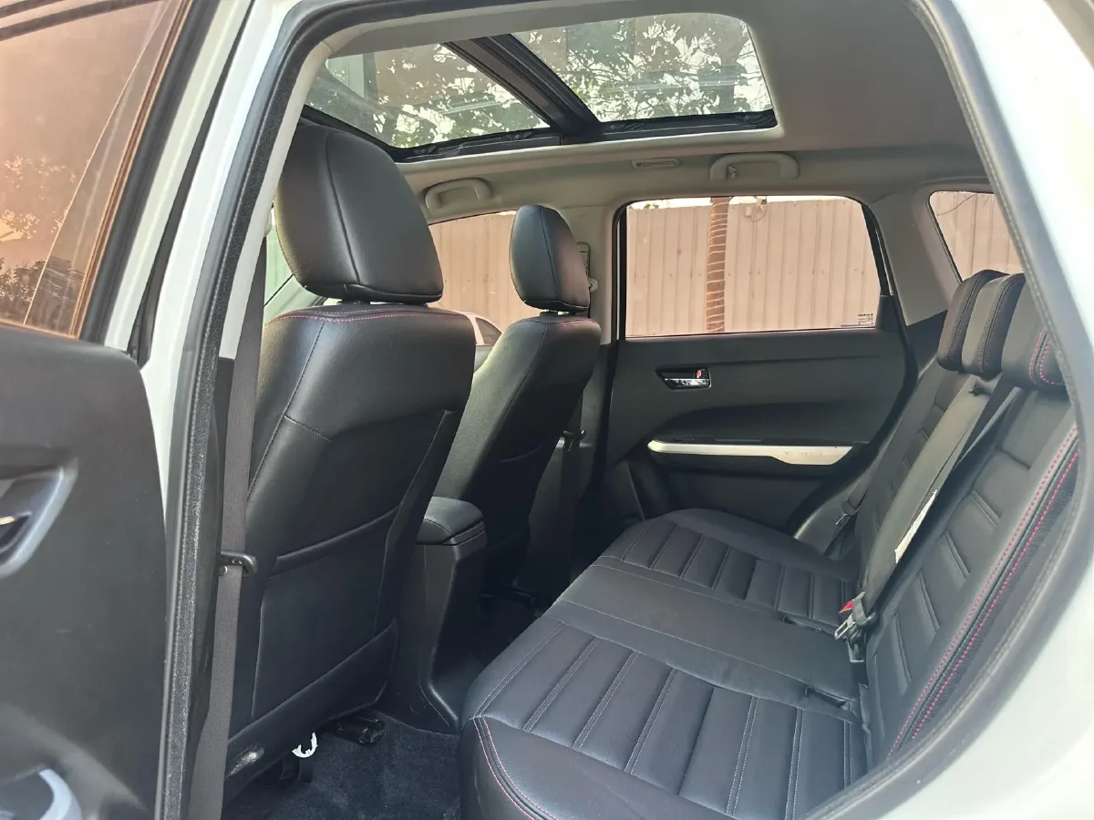 2016 Suzuki Vitara 1.4T 140HP L4 6AT,autocango,china used car exporter,china ev exporter,chinese used car exporter,chinese used ev exporter