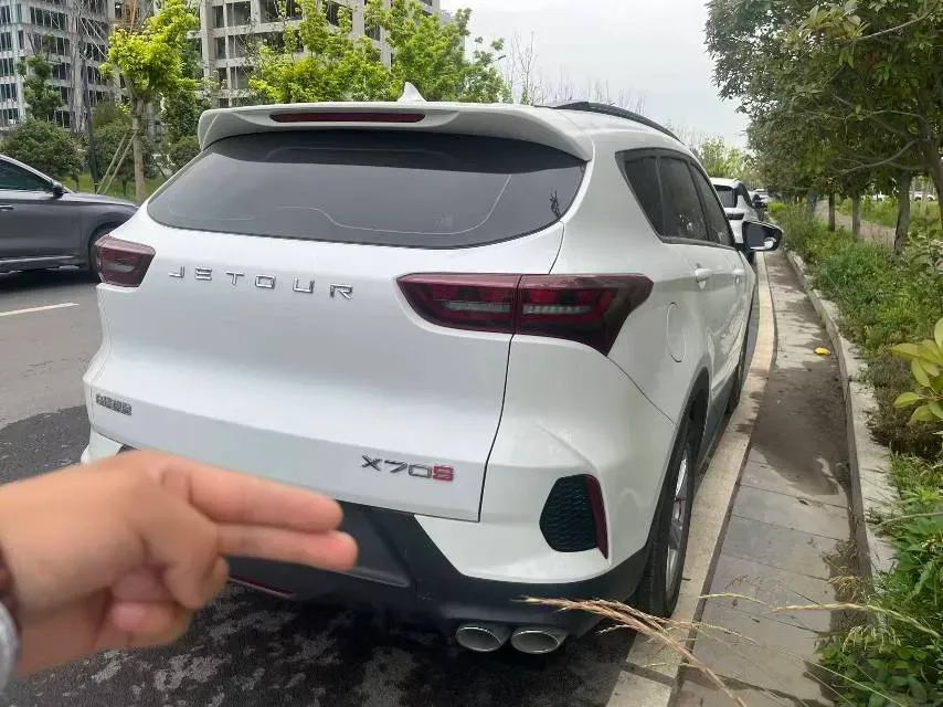 2022 Jetour X70S 1.5T 156HP L4 6MT,autocango,china used car exporter,china ev exporter,chinese used car exporter,chinese used ev exporter