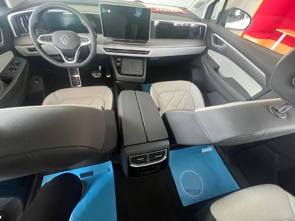 2024 Volkswagen Talagon 2.0T 220HP L4 7DCT,autocango,china used car exporter,china ev exporter,chinese used car exporter,chinese used ev exporter