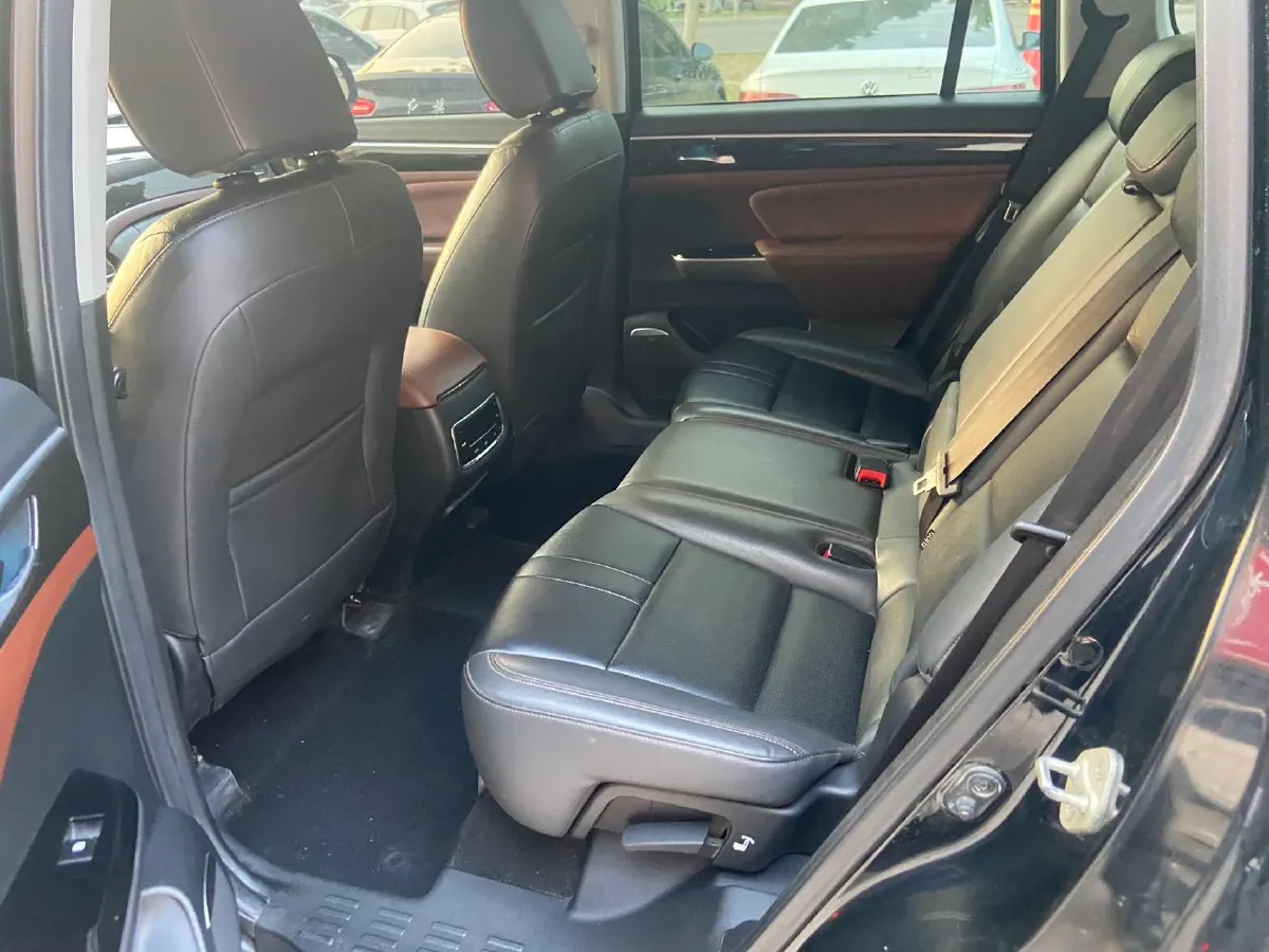 2017 GAC Trumpchi GS8 2.0T 201HP L4 6AT,autocango,china used car exporter,china ev exporter,chinese used car exporter,chinese used ev exporter