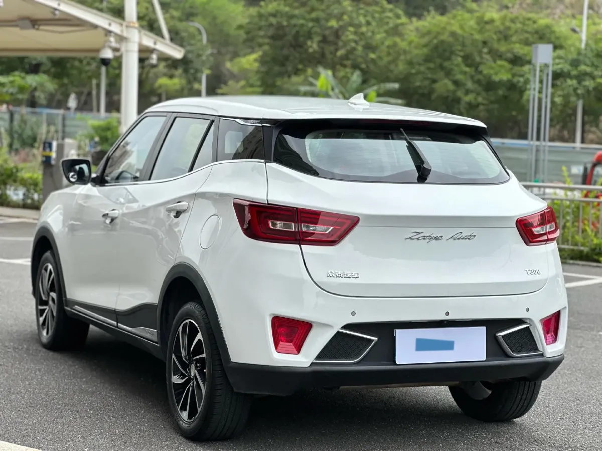 2017 Zotye T300 1.5L 112HP L4 5MT,autocango,china used car exporter,china ev exporter,chinese used car exporter,chinese used ev exporter