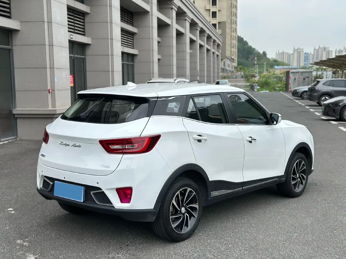 2017 Zotye T300 1.5L 112HP L4 5MT,autocango,china used car exporter,china ev exporter,chinese used car exporter,chinese used ev exporter
