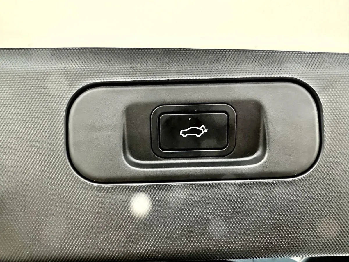 2026 Geely ICON 1.5T 181HP L4 7DCT,autocango,china used car exporter,china ev exporter,chinese used car exporter,chinese used ev exporter